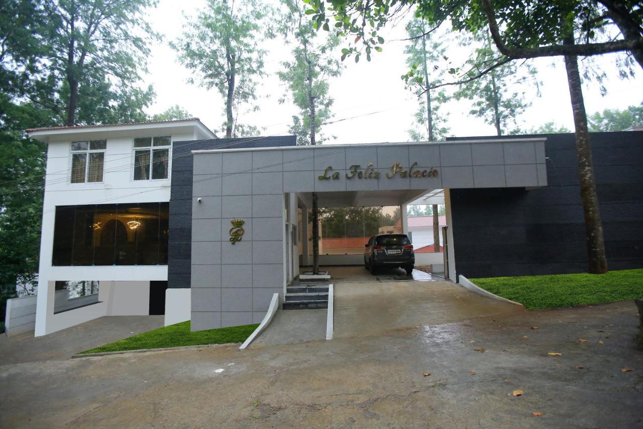 La Feliz Palacio Yercaud Exterior photo